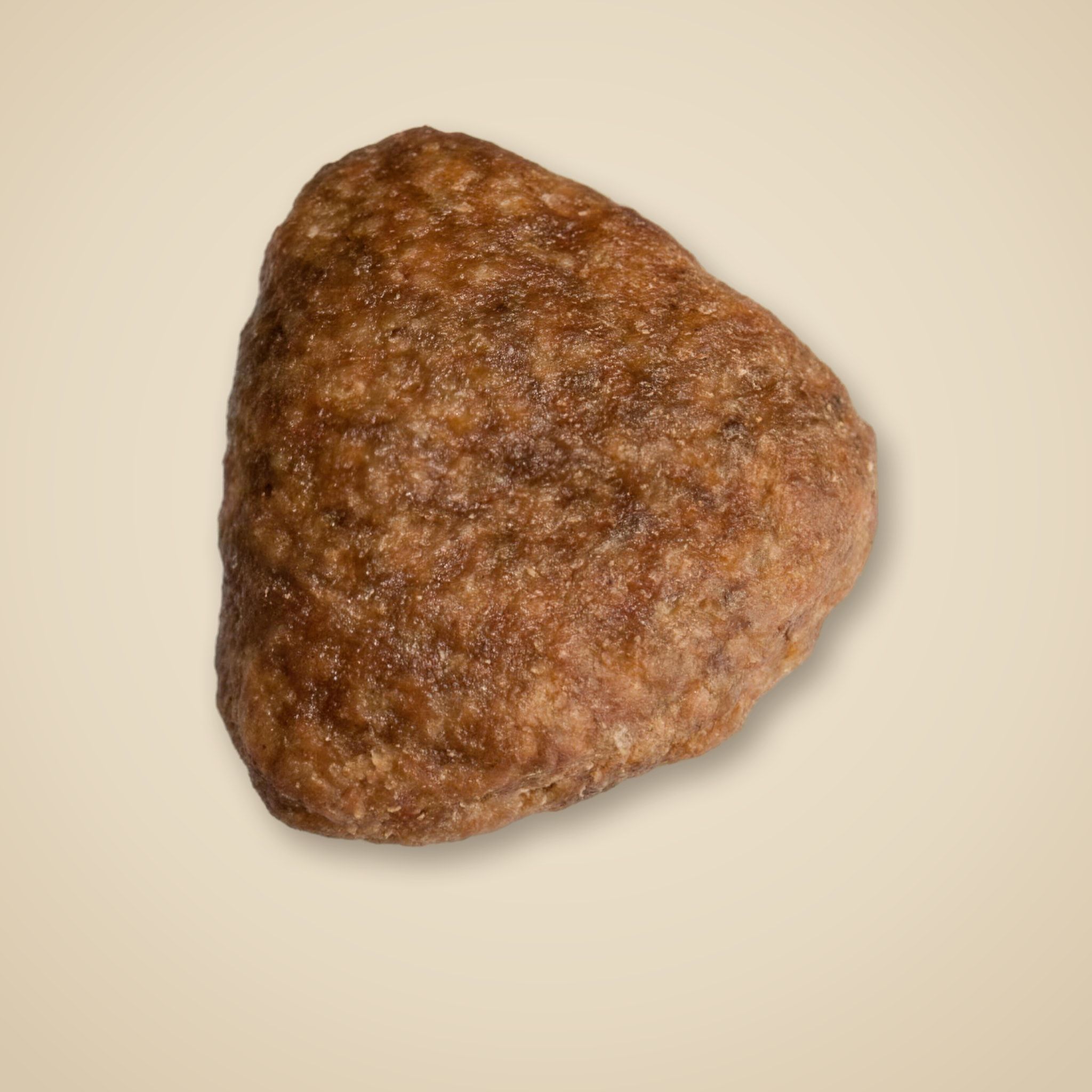 Jedna granule Adult Active Grain Free zblízka